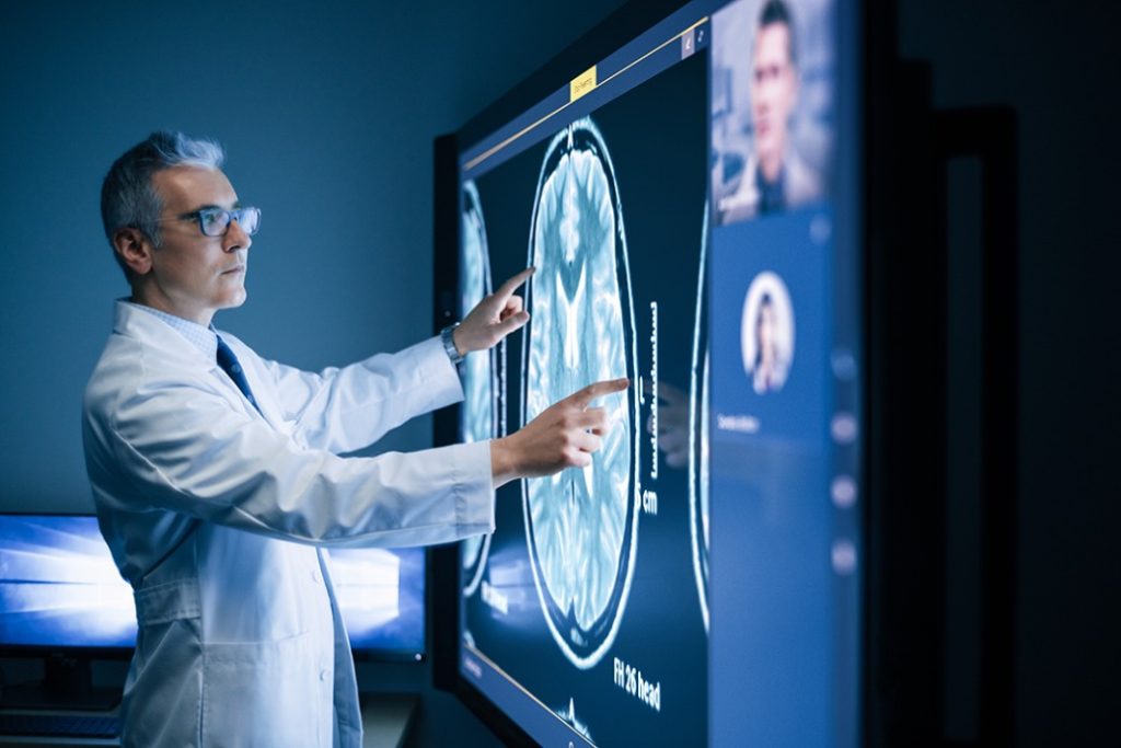 Unidade de saúde da Microsoft é um “negócio multibilionário”, diz chefe médico