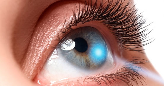 bigstock-laser-vision-correction-woman-138590012_554x290