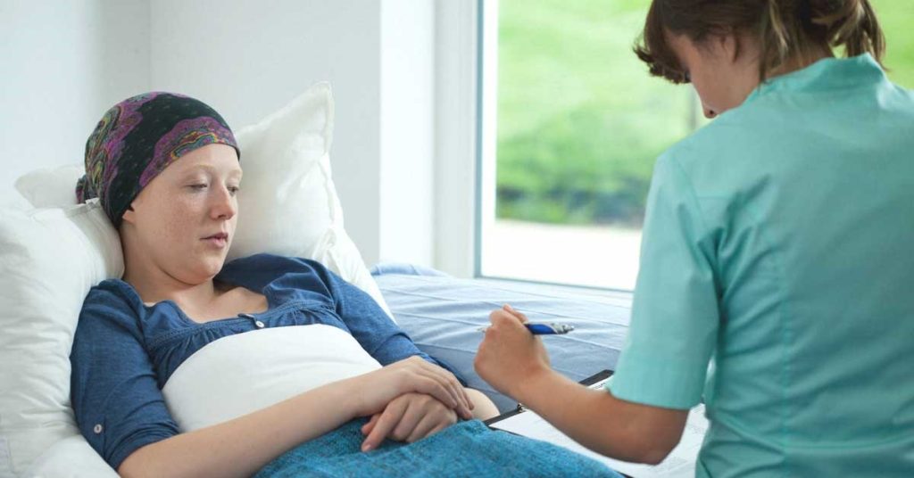 Governo avalia incorporação de medicamentos já disponíveis na rede privada para tratamento de câncer de pele agressivo no SUS