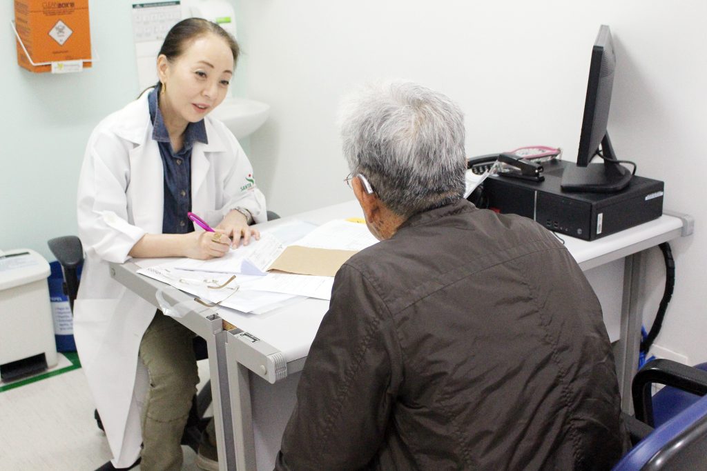 Hospital Santa Cruz faz check-up de vítimas da Bomba Atômica