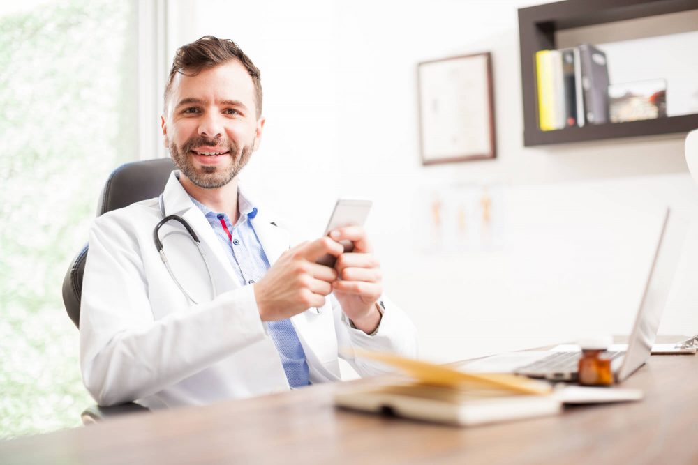 Saúde acessível e de qualidade: linha direta entre médico e paciente