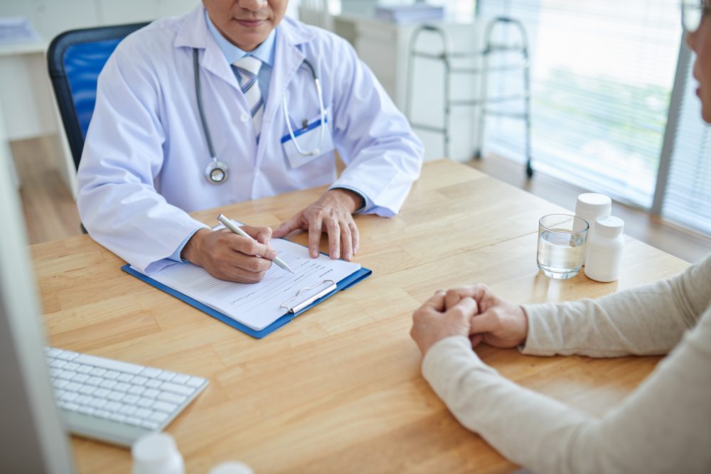 Federação dos Hospitais denuncia falta de materiais e medicamentos e aumento de mais de 1000% em insumos hospitalares