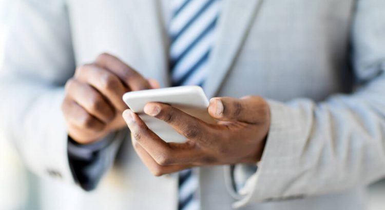 os-funcionarios-devem-usar-celular-pessoal-para-fins-corporativos-750x410