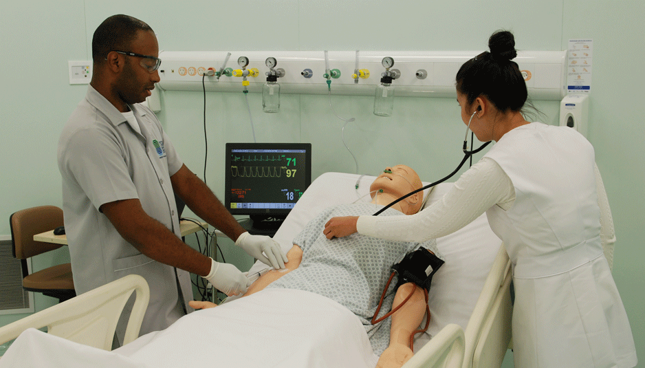 Icesp abre centro de simulação realística