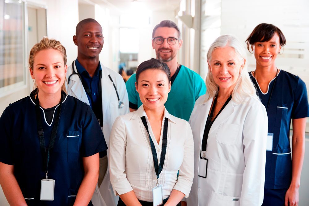 Planos de saúde registram aumento de 0,4% de beneficiários em agosto, aponta IESS