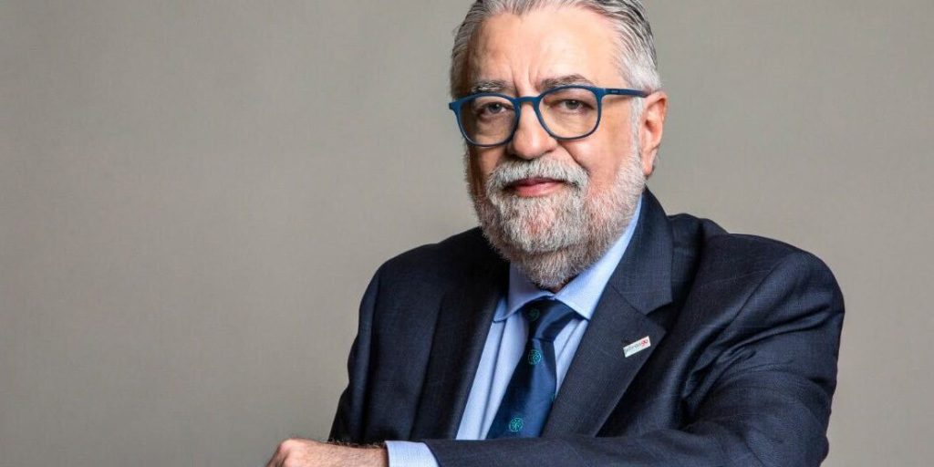 Novo presidente da AMB propõe Pacto Nacional pela Saúde