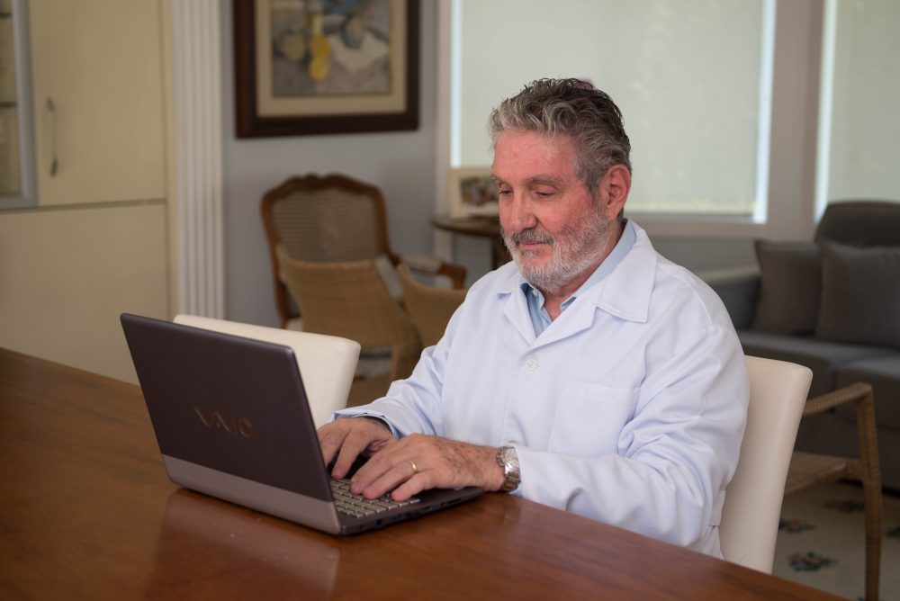 Médicos generalistas passam à atuar em empresas cuidando da saúde de colaboradores