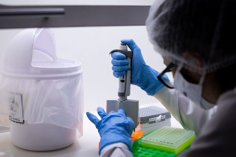 análise genética.jpg