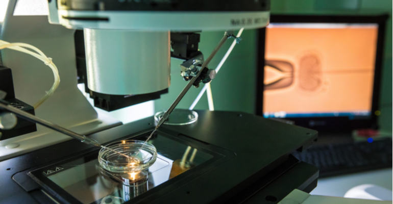 Medicina Reprodutiva pode viabilizar futuras gestações de mulheres diagnosticadas com câncer de mama