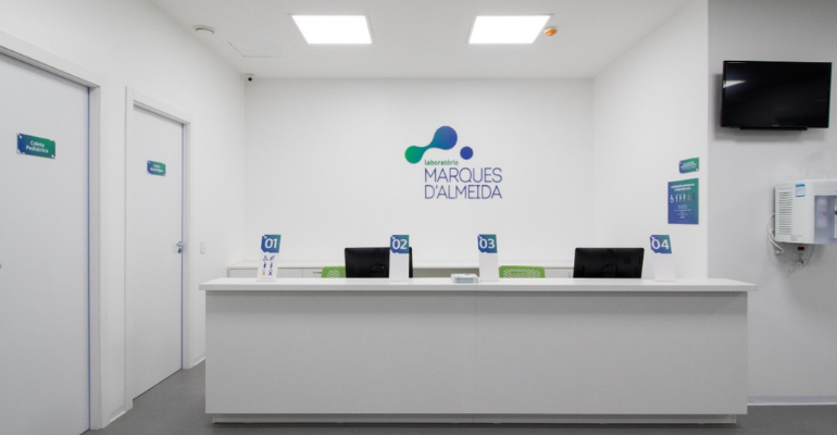 Laboratório Marques D’Almeida mantém certificação ISO:9001