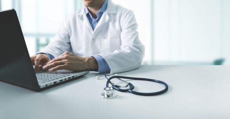 O impacto das soluções de suporte à decisão clínica para a redução dos casos de eventos adversos nas instituições de saúde