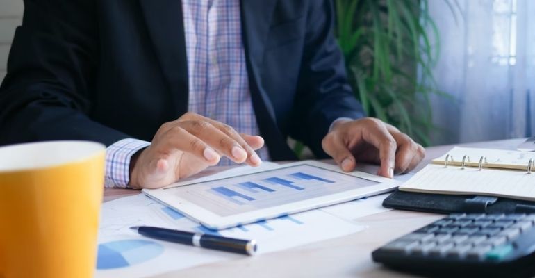 Antecipação de recebíveis X empréstimo na Saúde: você sabe a diferença entre eles?