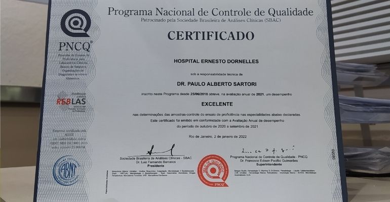 Laboratório do Hospital Ernesto Dornelles é certificado com o prêmio de Excelência em Qualidade