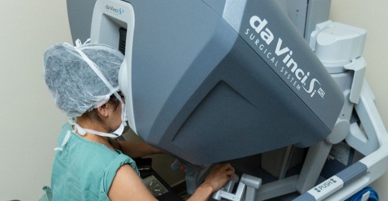 Pilar Hospital com inscrições para certificação em cirurgia robótica