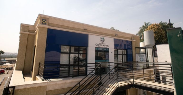 Empresário transforma TCC em rede de centros médicos acessíveis e fatura R$15 mi ao ano