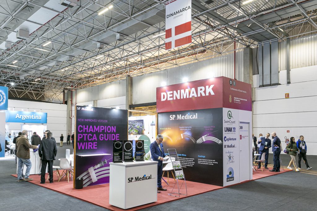 O Governo da Dinamarca no Brasil e a Confederação das Indústrias Dinamarquesas o convidam para seu pavilhão na Hospitalar 2022