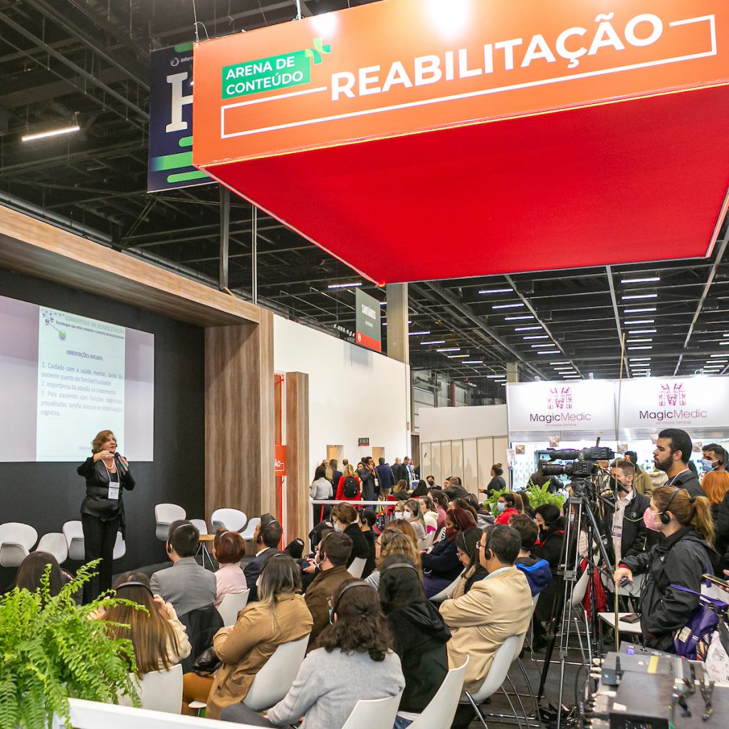 Doença de Parkinson é tema de palestra na Arena de Reabilitação durante o segundo dia da Hospitalar 2022