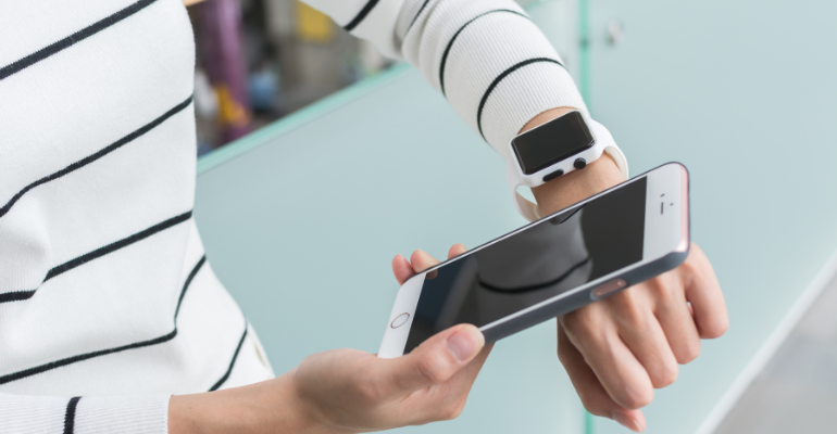 Brasileiros têm alto interesse em tecnologias wearable, mas os aplicativos são considerados os responsáveis pelas experiências digitais