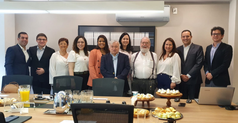 Curso de regulação e responsável técnico da Academia ABRAIDI tem aula magna com diretor da Anvisa e professor da USP e FGV