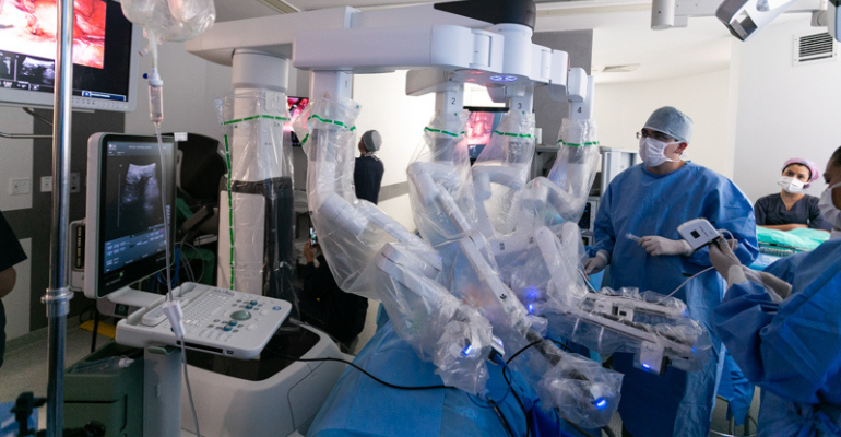 BP: Cirurgia robótica número 1.000