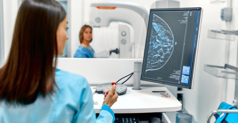 Brasil apresenta queda de 18% na busca de exames de mamografia pelo SUS