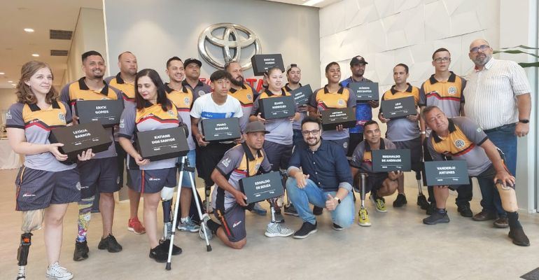 Toyota do Brasil renova parceria com startup de próteses ortopédicas Revo