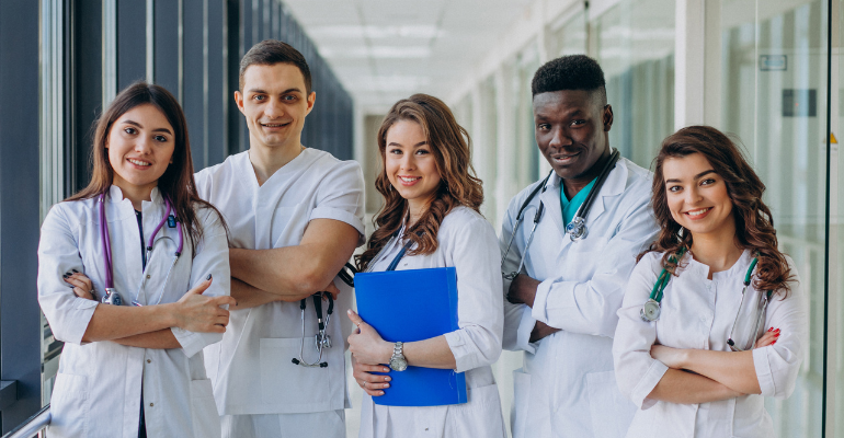 Aumento do número de médicos não reduziu desigualdades