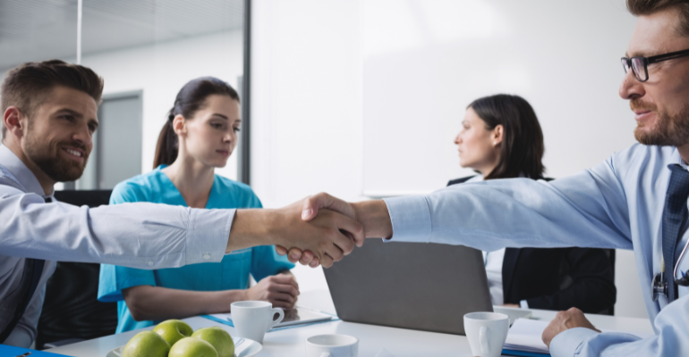 Recursos imobilizados por hospitais e planos a fornecedores de produtos para a saúde ultrapassam R$ 2 bilhões