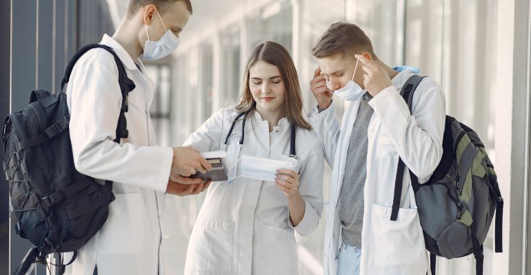 CFM pede ao Ministério da Educação criação de GT para disciplinar abertura de escolas médicas