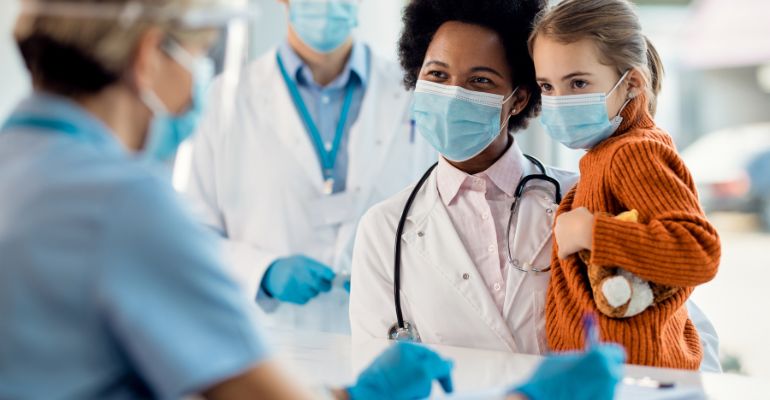 Saúde abre edital para 6 mil vagas do Mais Médicos