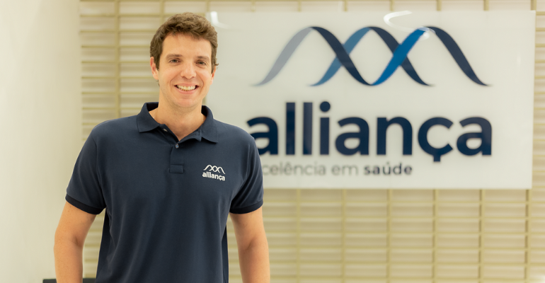 Após 12 meses sob nova gestão, Alliar se torna Alliança Saúde