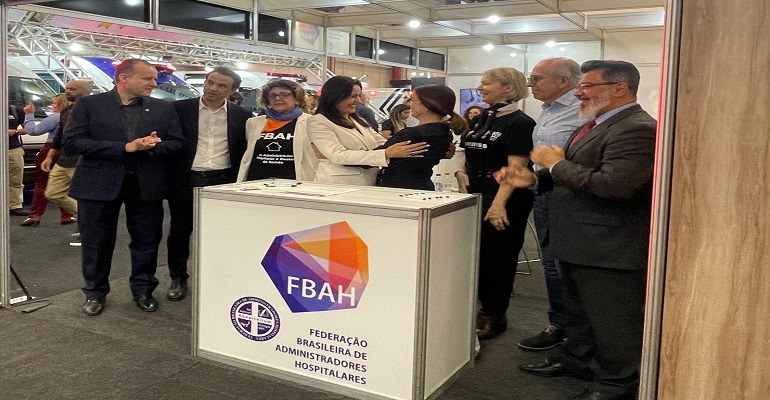 IBES e FBAH assinam parceria na Hospitalar 2023