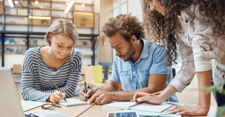 Einstein cria centros de referência para trocas de aprendizados em saúde mental e inovação