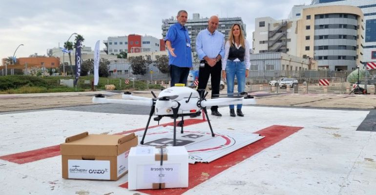 Hospital israelense testa drone brasileiro no transporte de bolsas de sangue