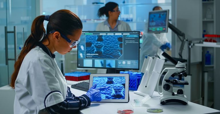 Estudo aponta que investir em tecnologia médica tem impacto positivo sobre o custo de saúde no país