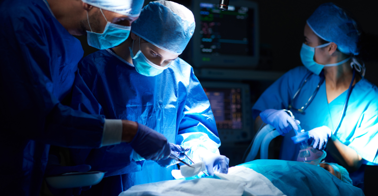 Referência em traumas e transplantes, Hospital Universitário Cajuru retrata avanço da medicina