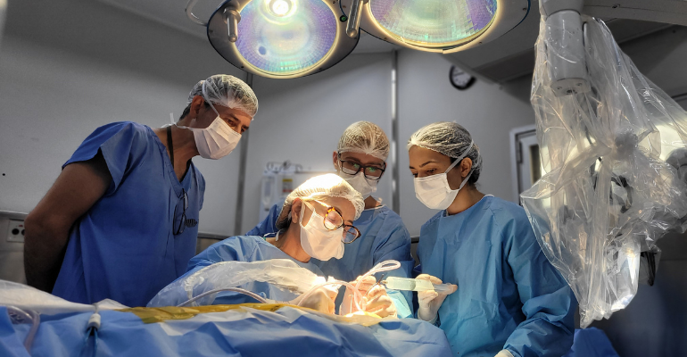 Santa Casa BH realiza primeiro implante coclear em paciente do SUS