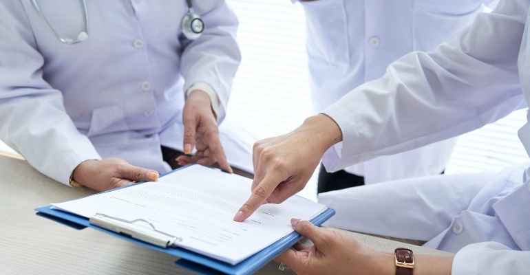 Reclamação constitucional e o afastamento do vínculo de emprego na prestação de serviços por profissionais da saúde