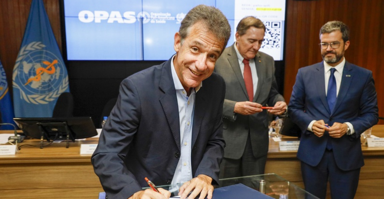 OPAS assina acordos com a Ebserh e com Ministério para saúde digital