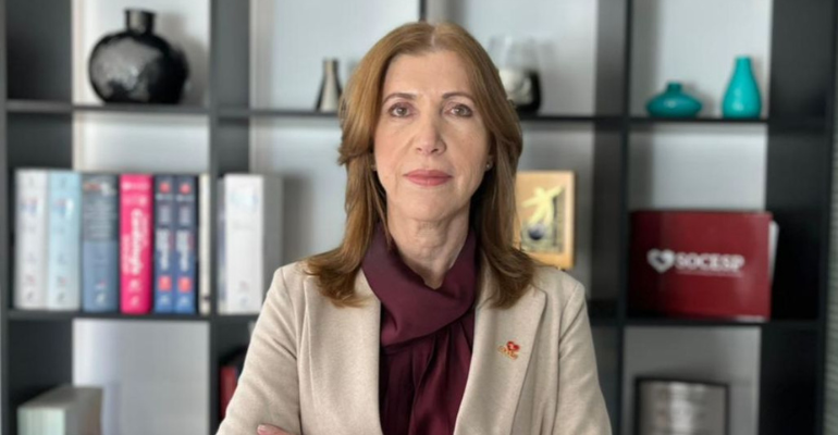 Cristina Izar toma posse como presidente da SOCESP