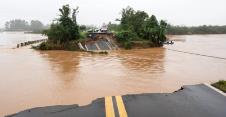 Enchentes no Rio Grande do Sul: impactos na saúde e mobilização emergencial do setor