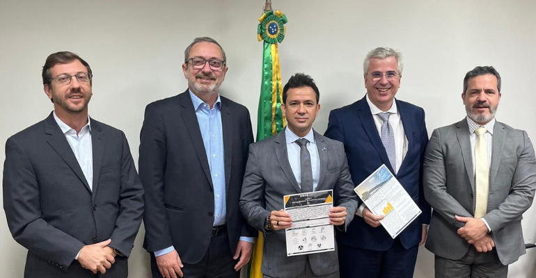 ABIIS solicita reestruturação urgente da Anvisa