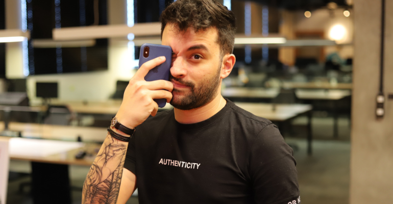 HIS 2024: a criatividade de Vinicius Gambeta a serviço da saúde