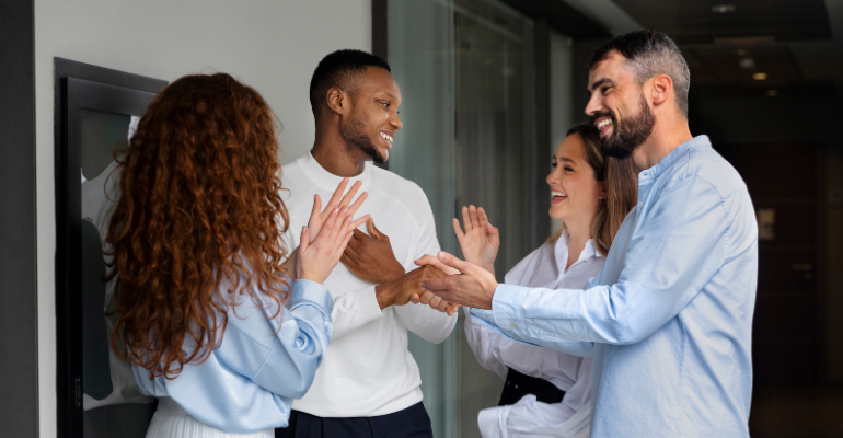 Biogen pausa operações globais para colocar o bem-estar dos colaboradores em primeiro lugar