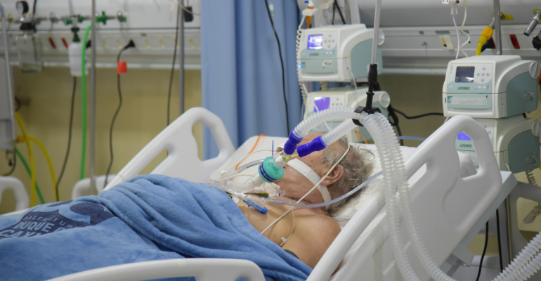Hospitais filantrópicos realizaram 61% das internações de alta complexidade em 2023