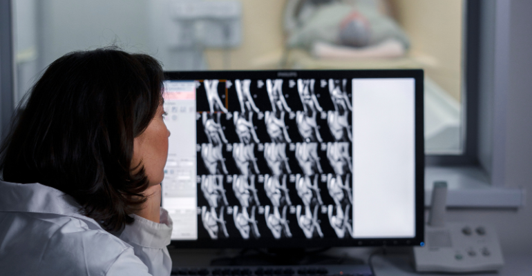 Inteligência artificial na saúde pública: desafios e práticas na radiologia