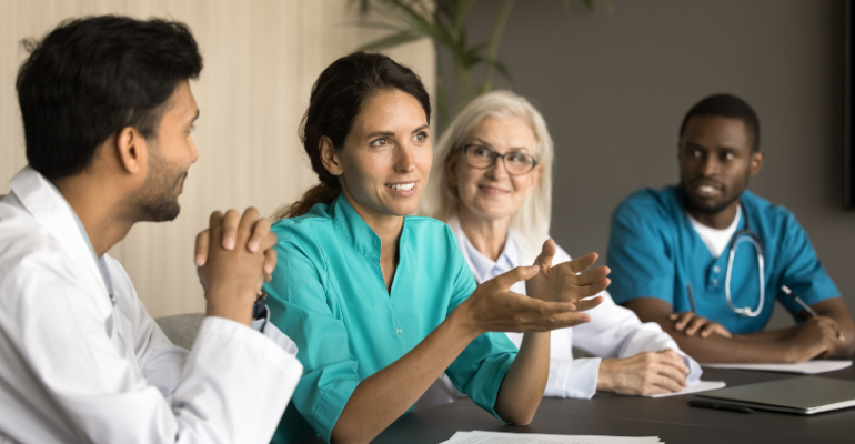 Como líderes de saúde prepararam equipes para transformação digital