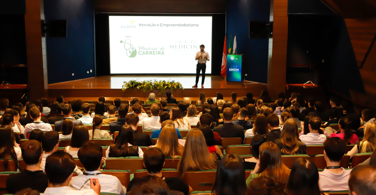 Paraná sedia o maior congresso médico acadêmico do sul do Brasil