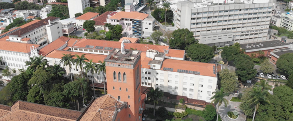 Hospital São Vicente de Paulo realiza procedimento inédito no RJ para tratar obstruções gastrointestinais