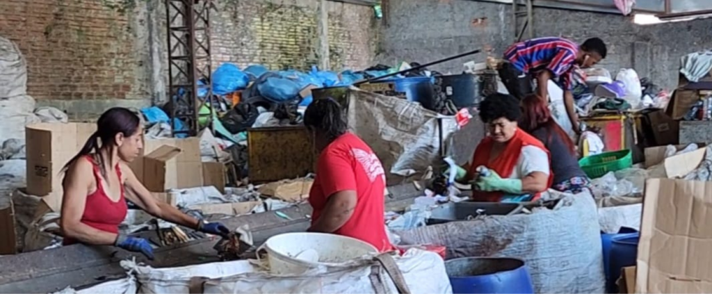 Hospitais de Curitiba destinam lençóis e cobertores para apoiar projetos sociais